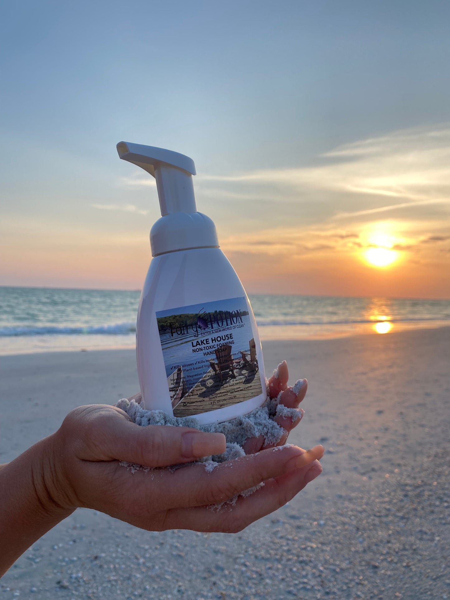 Non-toxic Lake House foaming soap